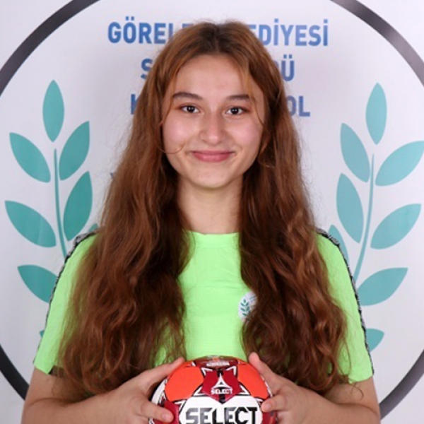 Busra Akyuz