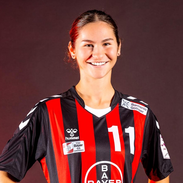 Mia Cruzado